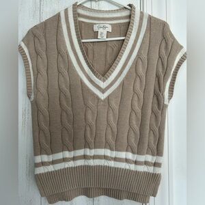 Jessica Simpson Cable Knit Sweater V-neck Vest